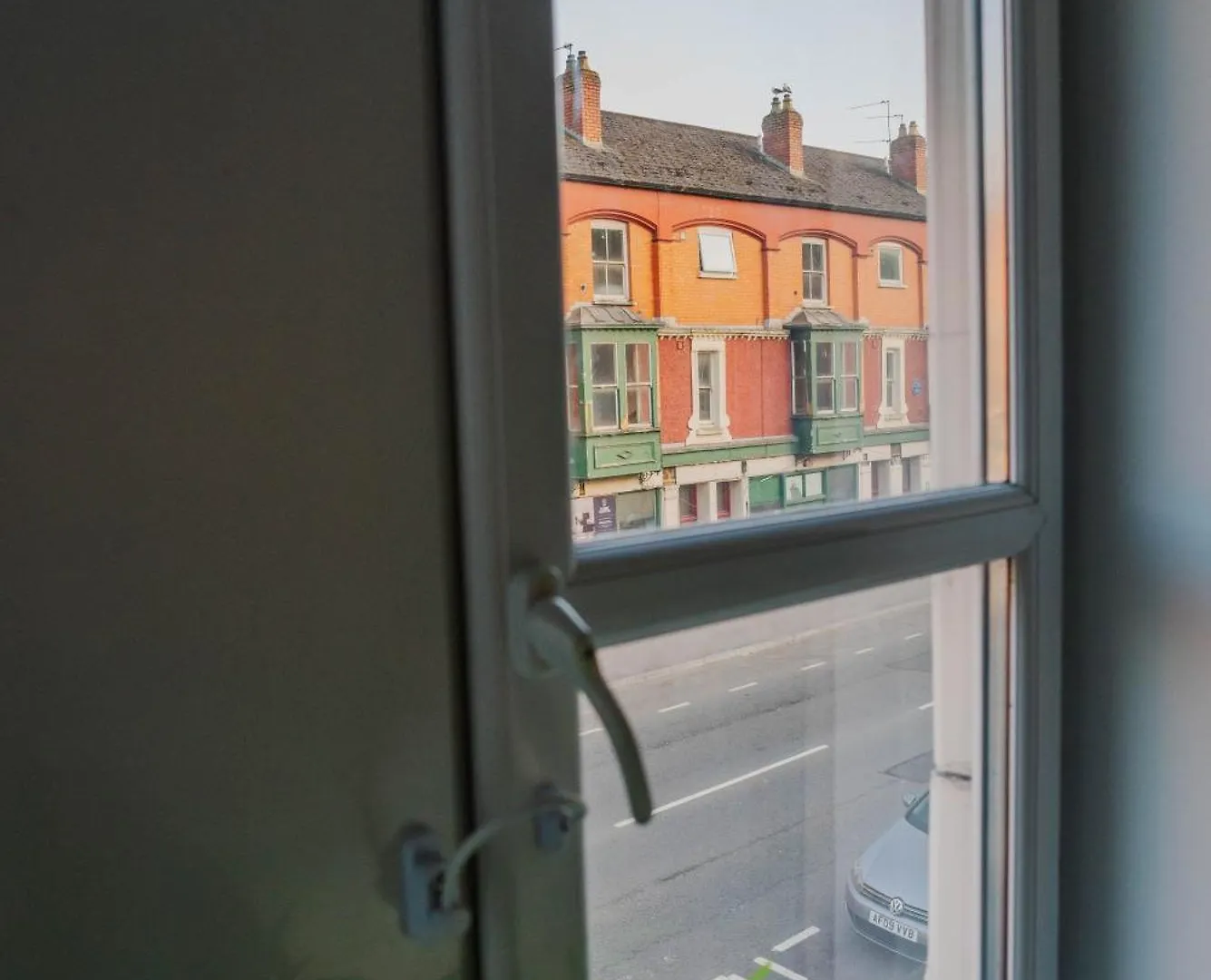 Modern 4 Bed Apartment - Cardiff City Centre - Free Parking 0*,